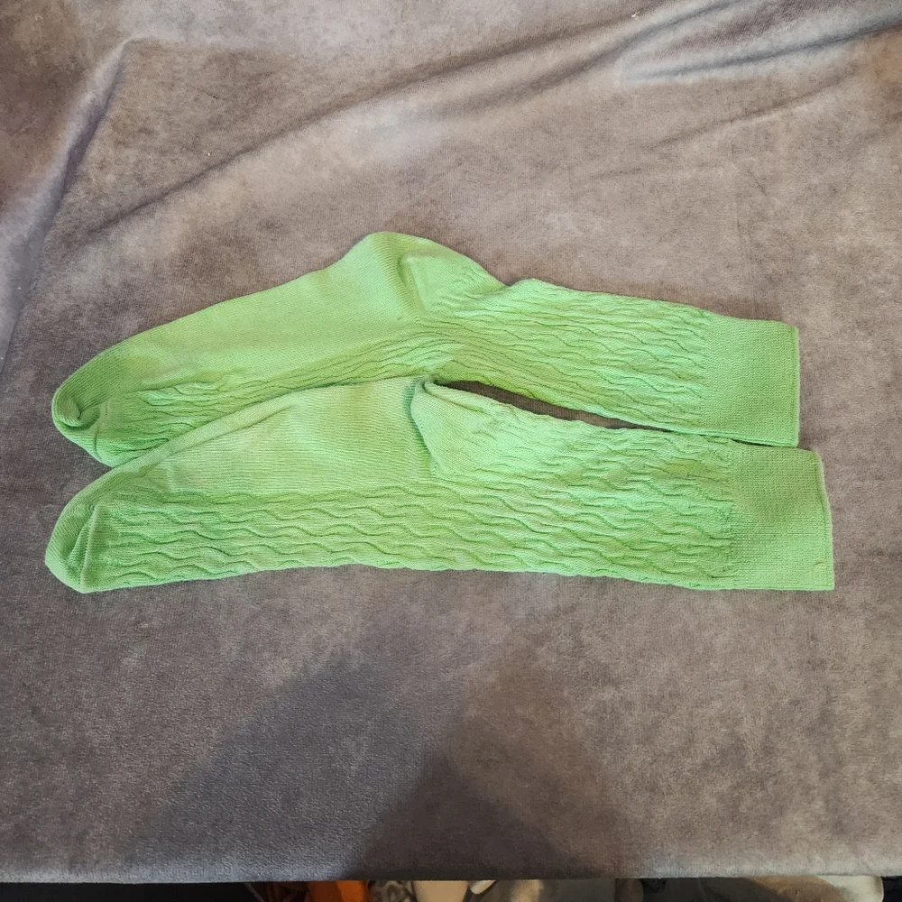 Vintage 80s Bonjour Green Cable Knit Socks‎